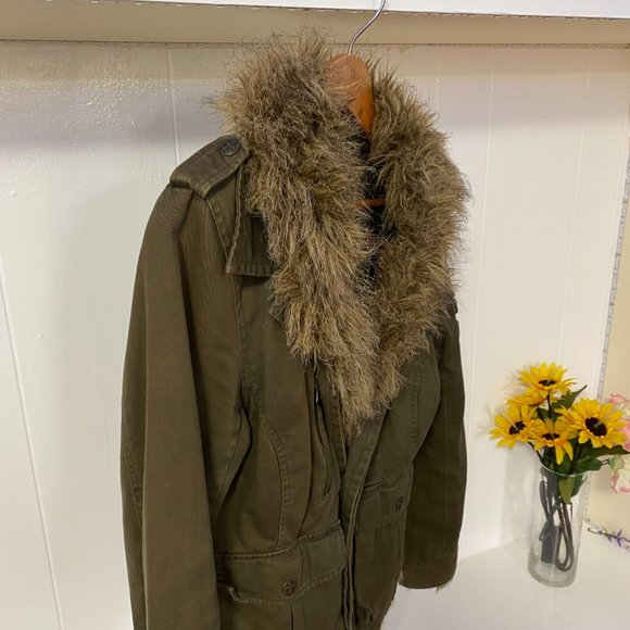 BB Dakota Fur Lined Green button up jacket sz 6 - Picture 6 of 15